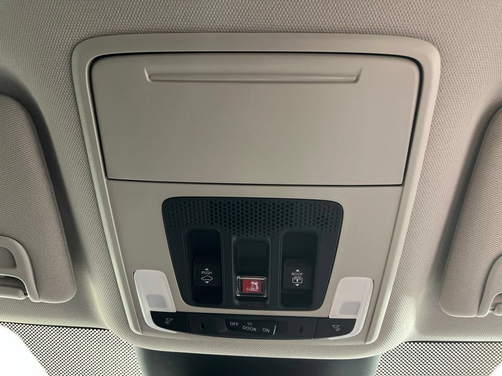 New 2026 Honda Pilot Touring image 14