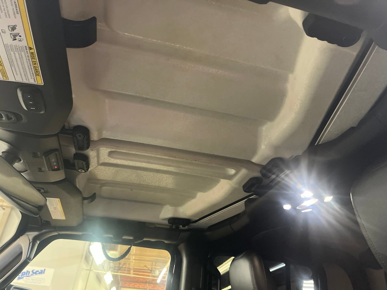 Used 2023 Jeep Gladiator Overland AWD/4WD image 27