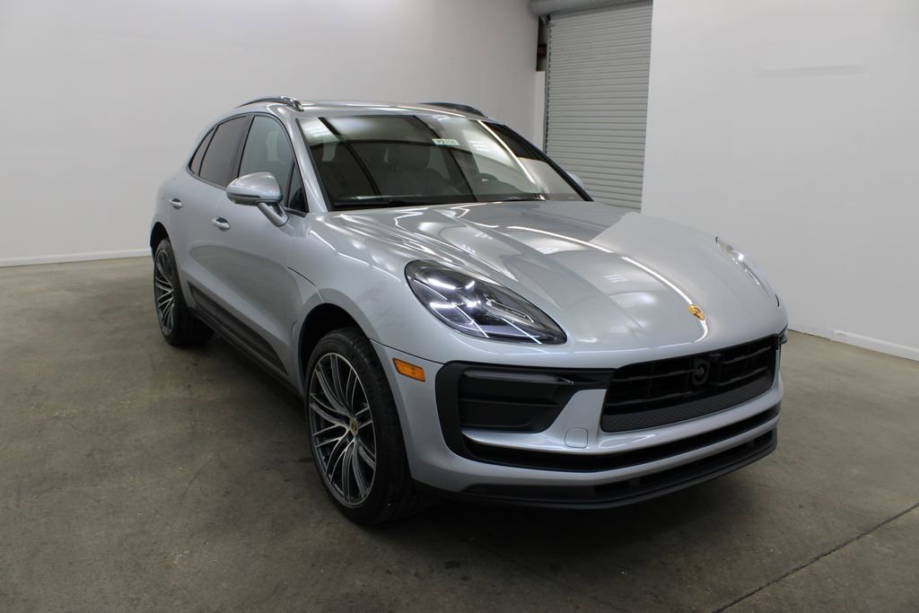New 2026 Porsche Macan image 9