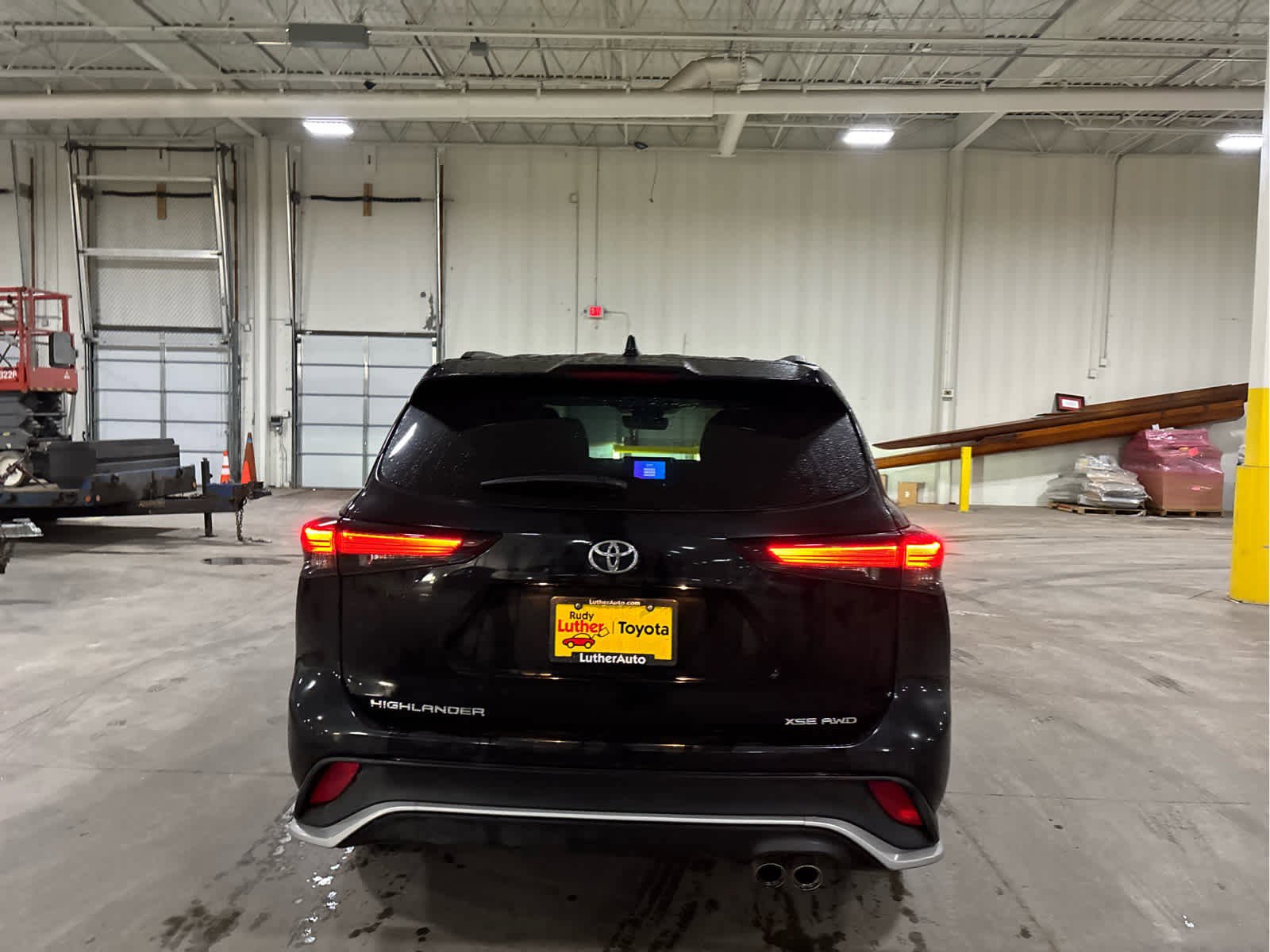 Used 2025 Toyota Highlander XSE image 5