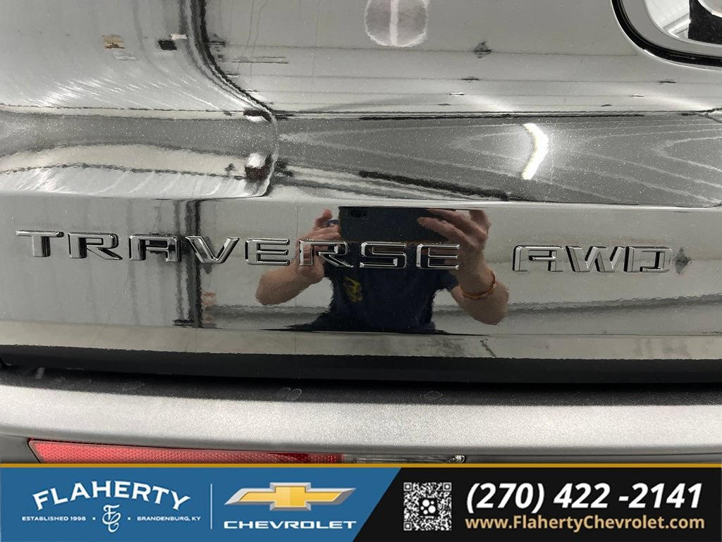 New 2026 Chevrolet Traverse Z71 w/ Driver Confidence Package AWD/4WD image 17