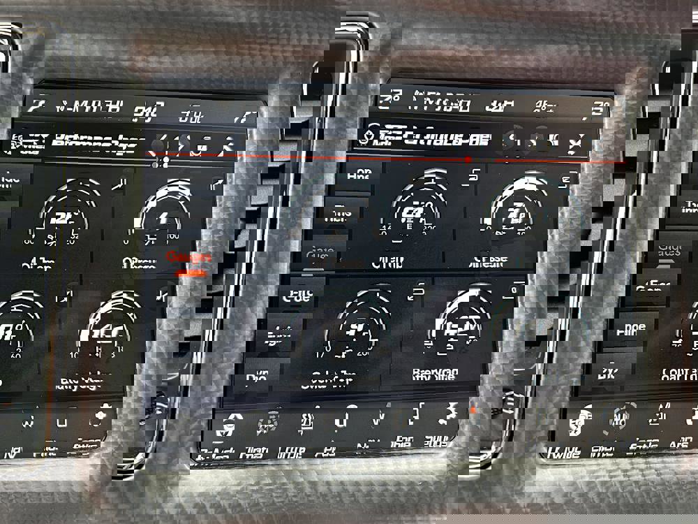 Used 2018 Dodge Challenger SRT Hellcat image 28