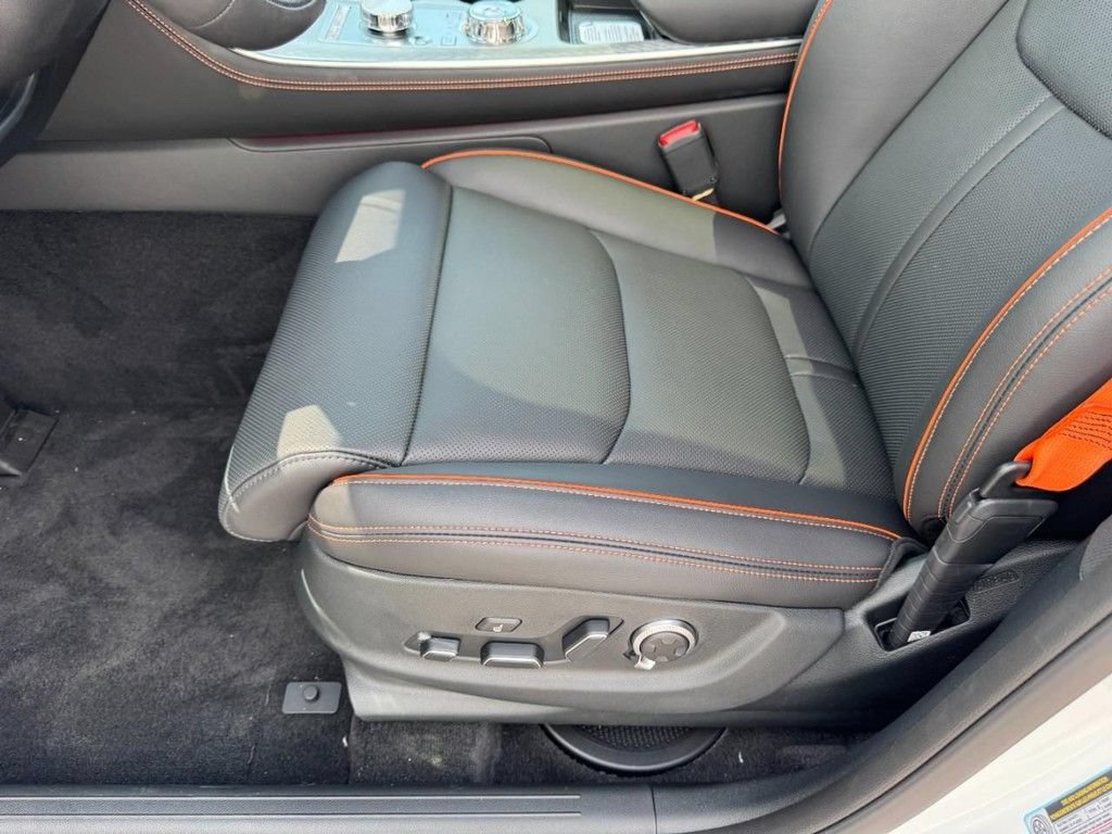 New 2026 Genesis GV70 2.5T Sport Prestige AWD/4WD image 10