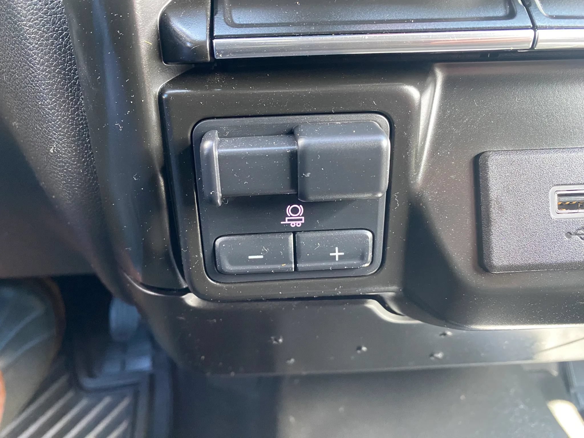 Used 2020 Chevrolet Silverado 1500 W/T w/ Trailering Package AWD/4WD image 14