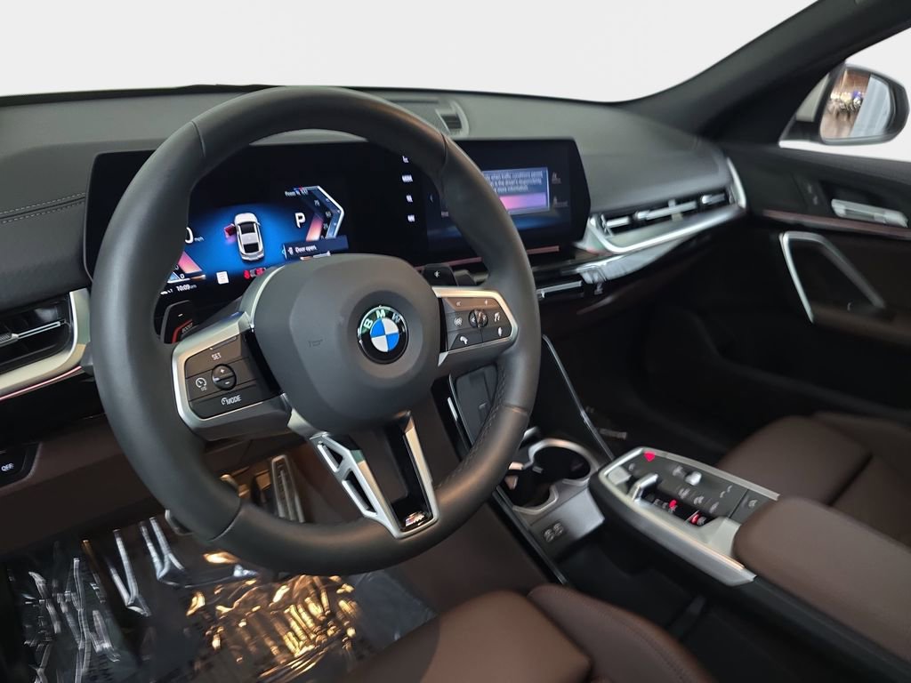 Used 2025 BMW X2 xDrive28i w/ M Sport Package AWD/4WD image 19