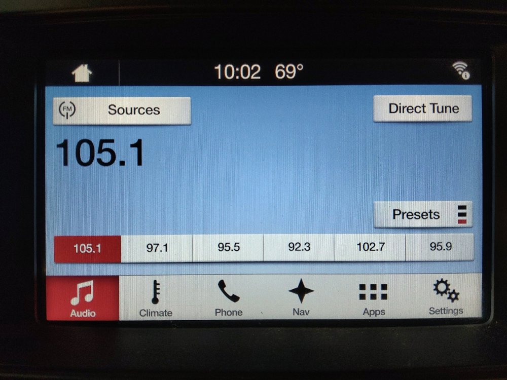 Used 2017 Ford Explorer XLT w/ Equipment Group 202A image 25