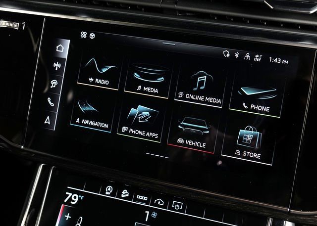 Certified 2025 Audi Q7 3.0T Premium w/ Convenience Package image 16