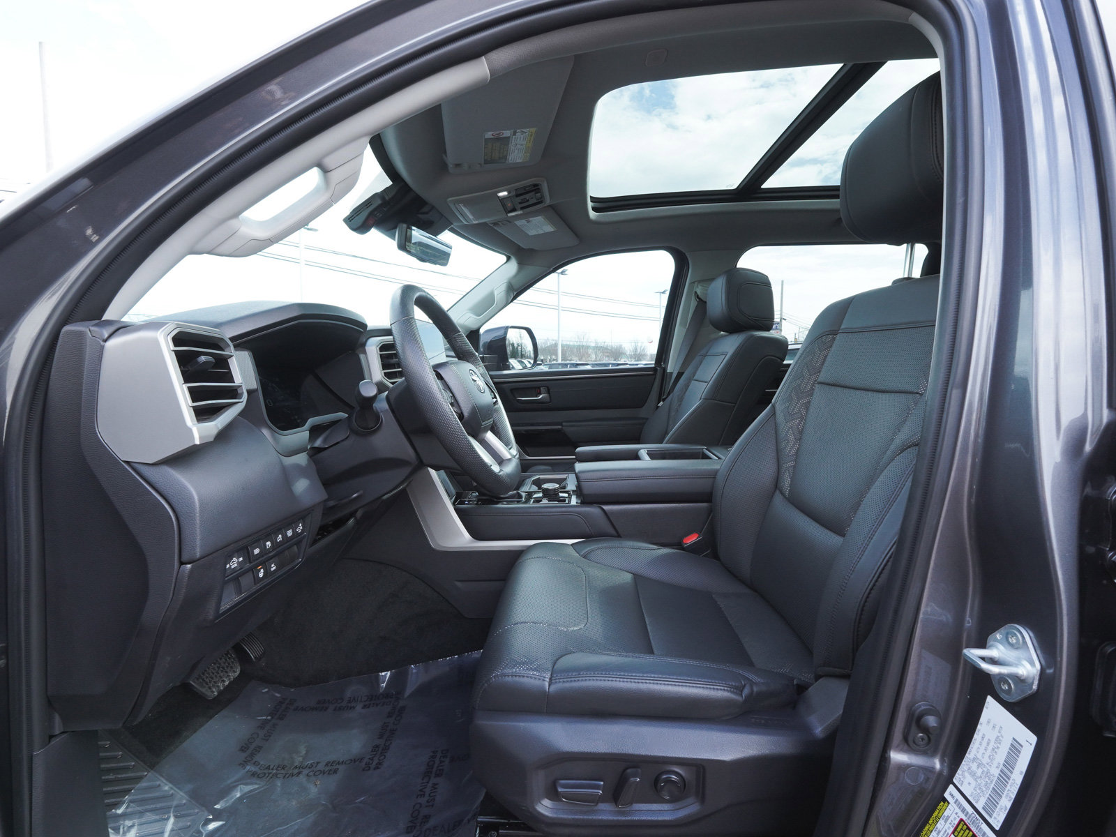 Used 2024 Toyota Tundra Limited AWD/4WD image 34