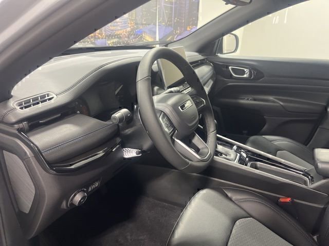 New 2026 Jeep Compass Latitude AWD/4WD image 9