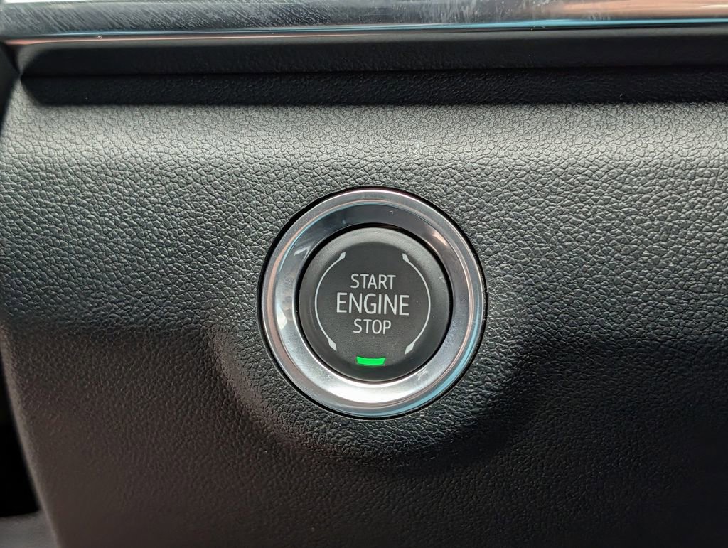 Used 2026 GMC Terrain Elevation w/ Technology Package II FWD image 17