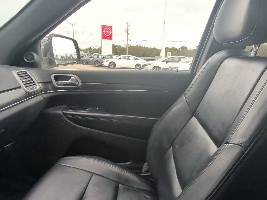 Used 2018 Jeep Grand Cherokee Limited image 12