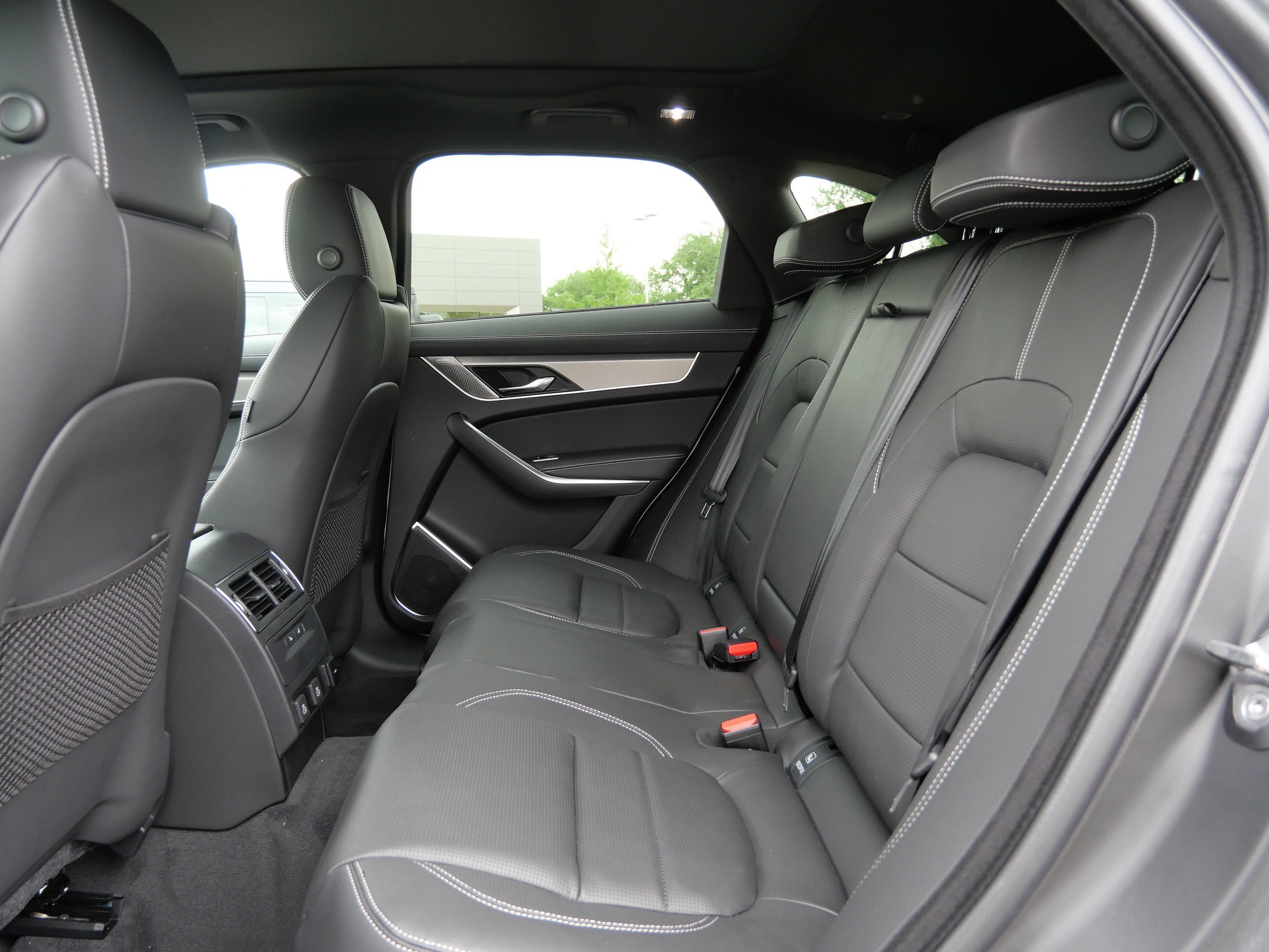 New 2026 Jaguar F-PACE R-Dynamic S AWD/4WD image 6