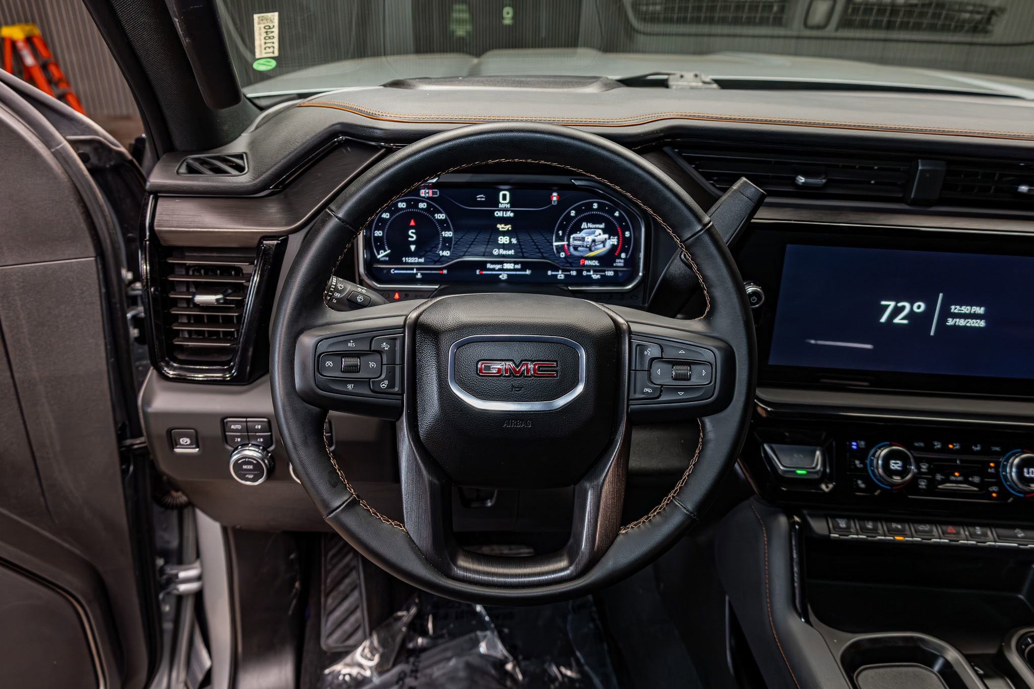 Used 2025 GMC Sierra 3500 AT4 w/ AT4 Premium Plus Package image 19