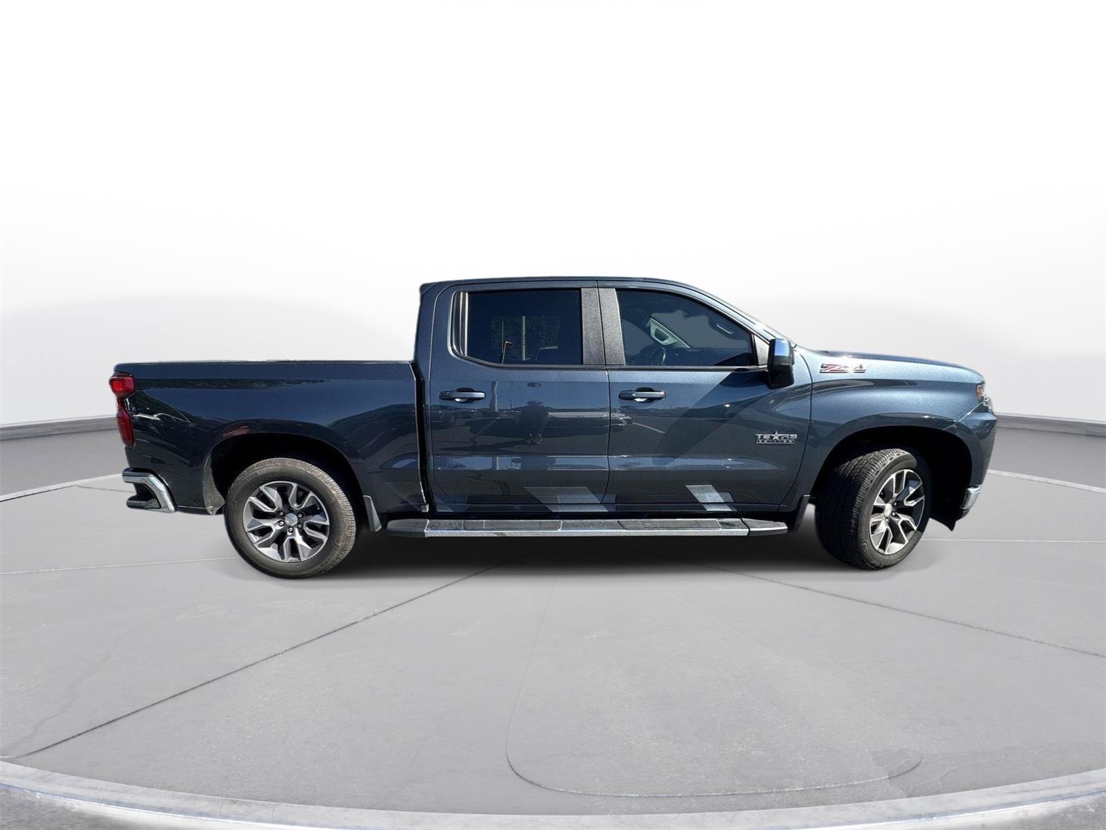 Used 2021 Chevrolet Silverado 1500 LT w/ Texas Edition Plus AWD/4WD image 5