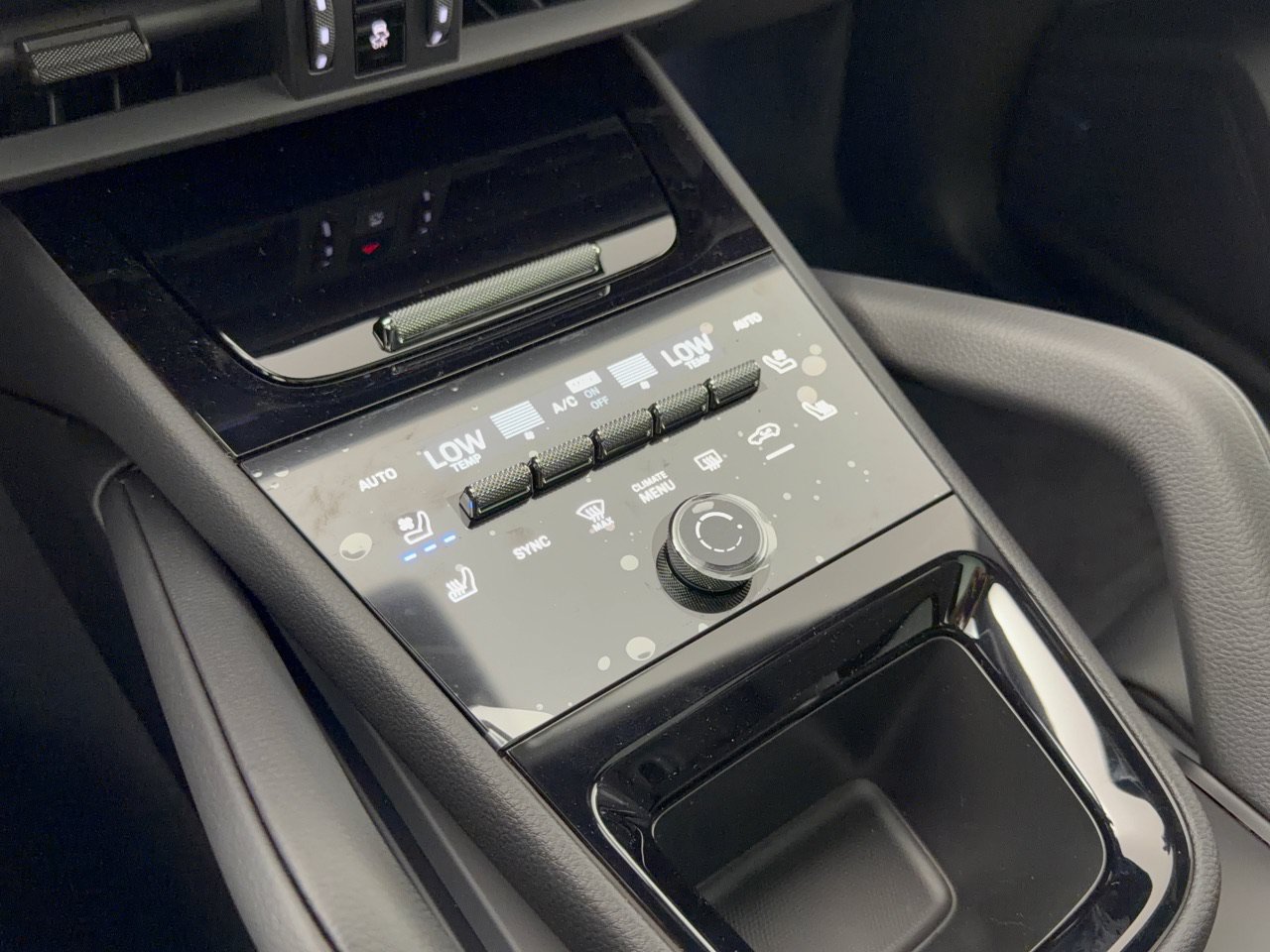 New 2026 Porsche Cayenne Coupe AWD/4WD image 22