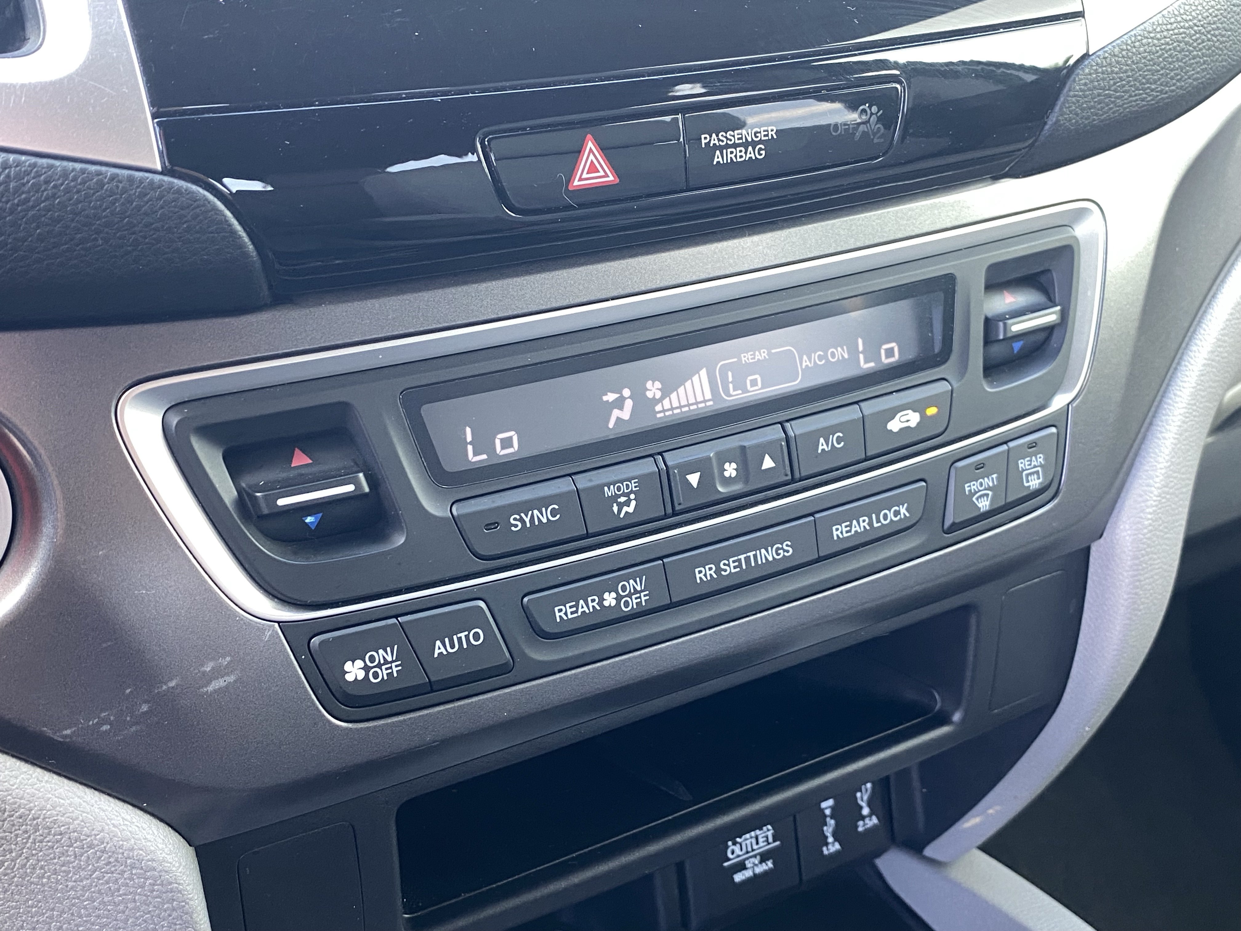 Used 2018 Honda Pilot EX image 25
