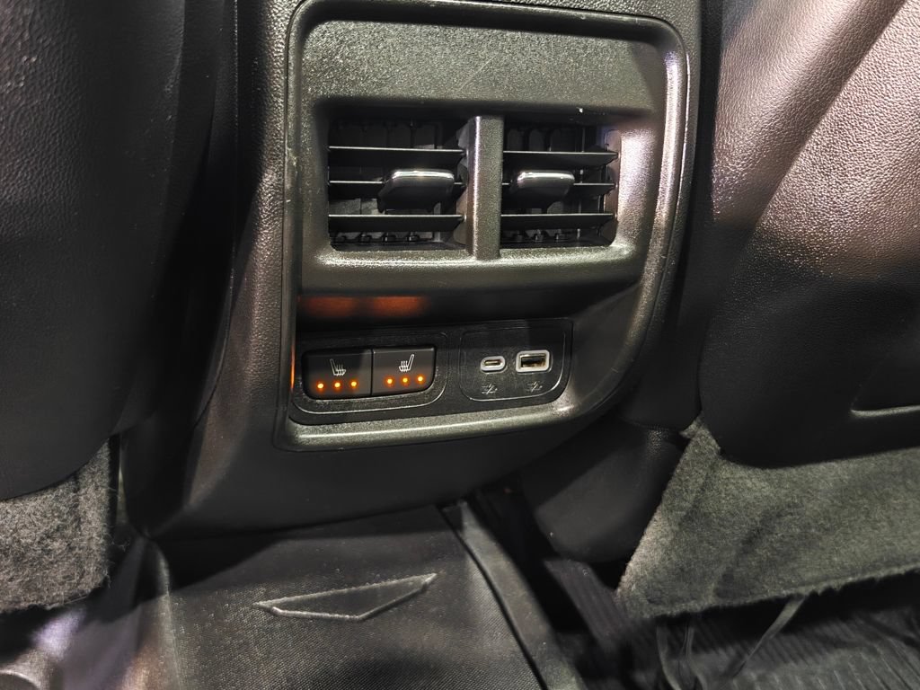 Used 2019 Cadillac XT4 Sport w/ Cold Weather Package FWD image 32