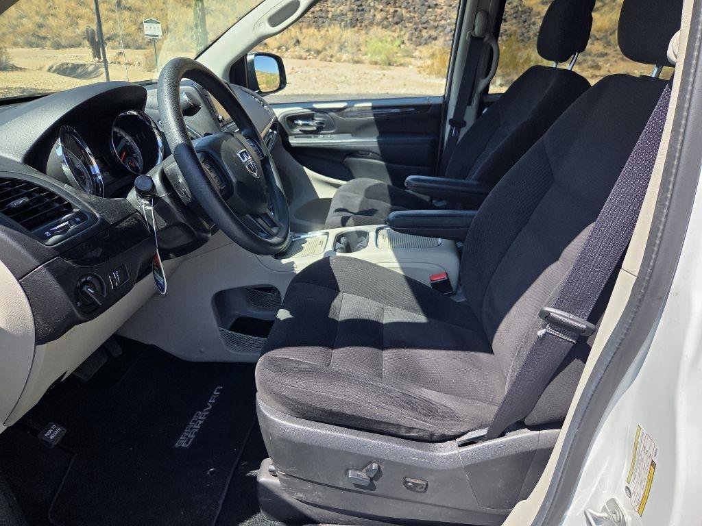 Used 2015 Dodge Grand Caravan SXT FWD image 10
