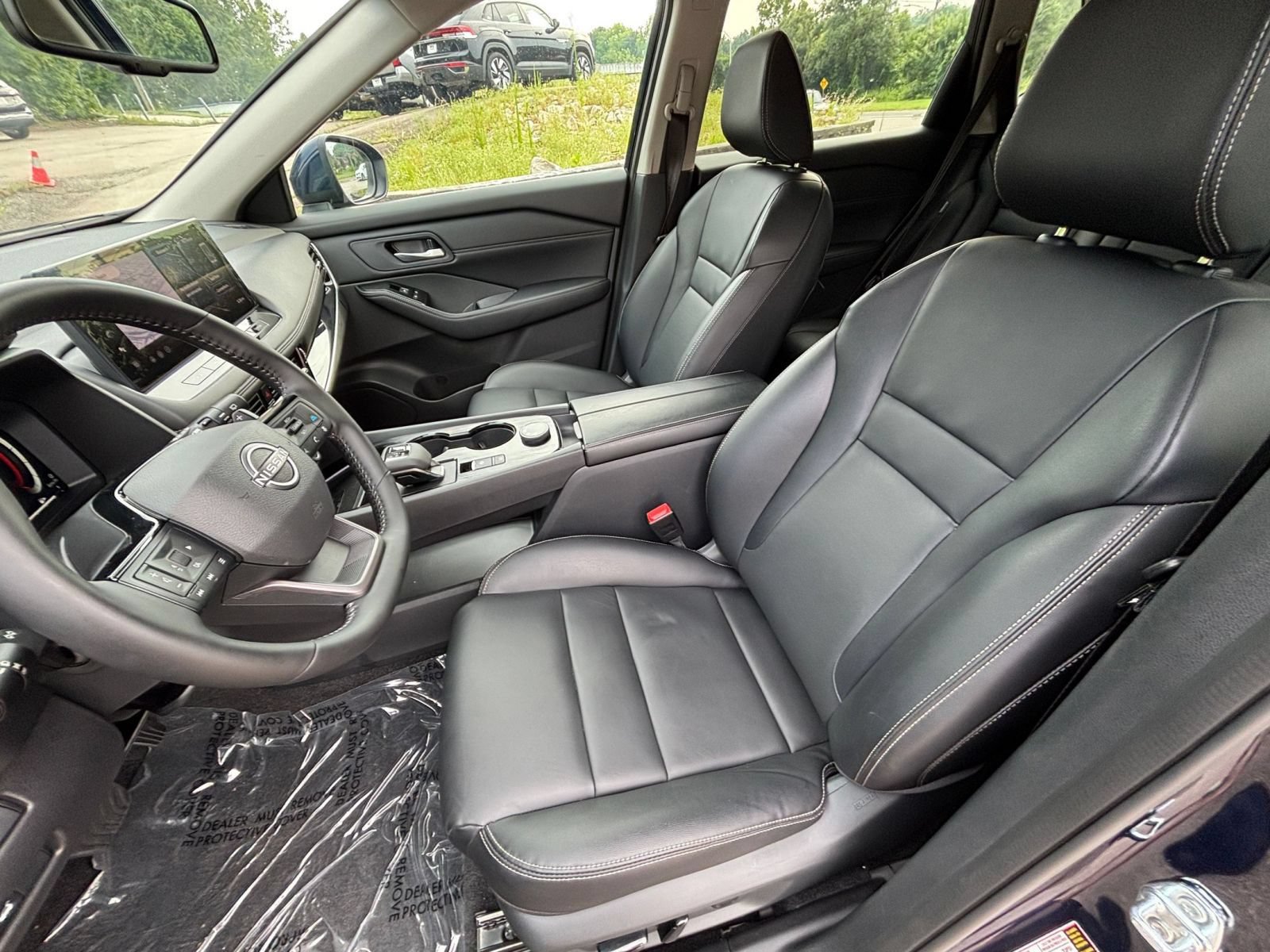 Used 2026 Nissan Rogue SL AWD/4WD image 38