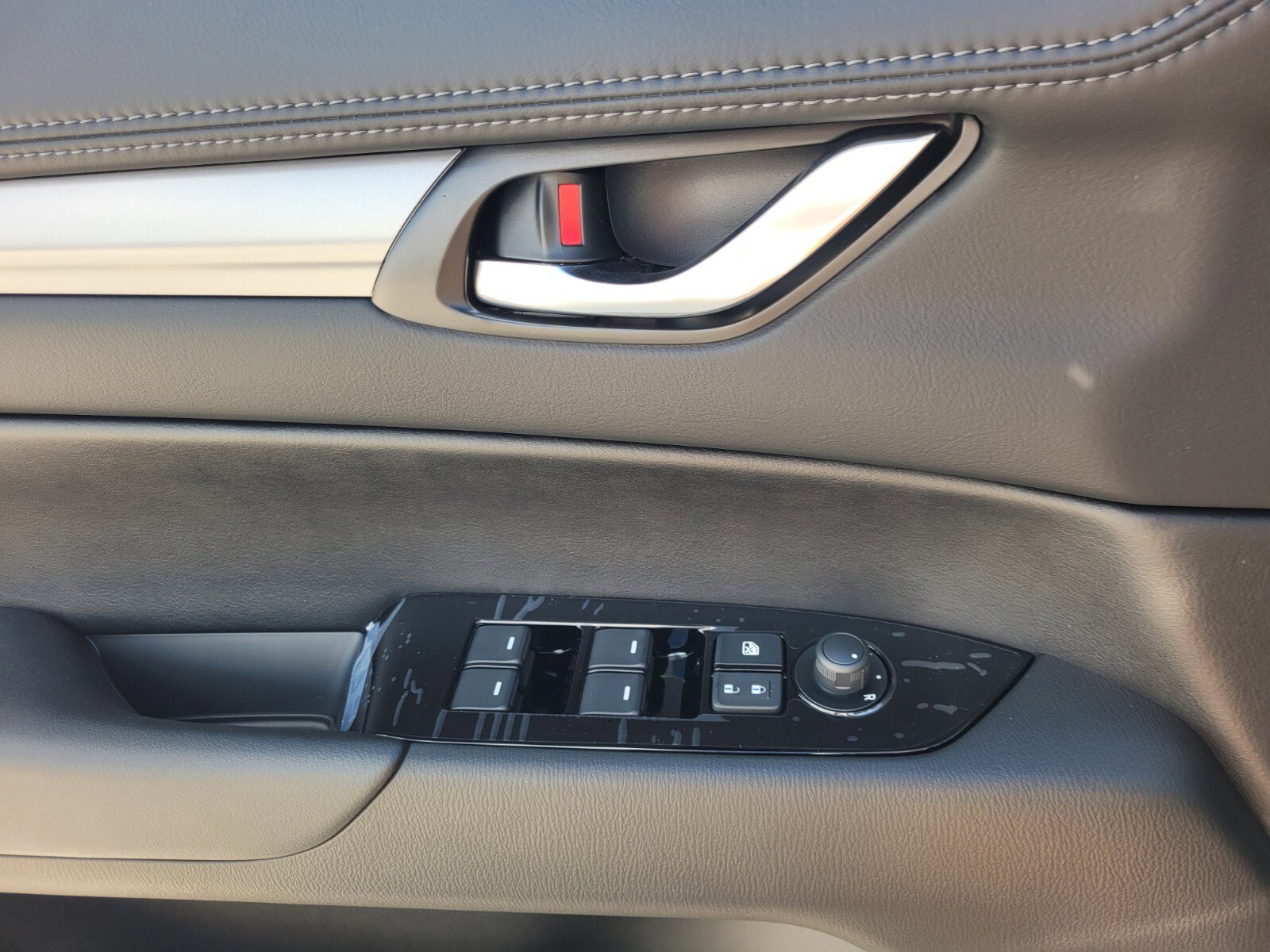 New 2025 MAZDA CX-5 AWD 2.5 S w/ Preferred Package image 23