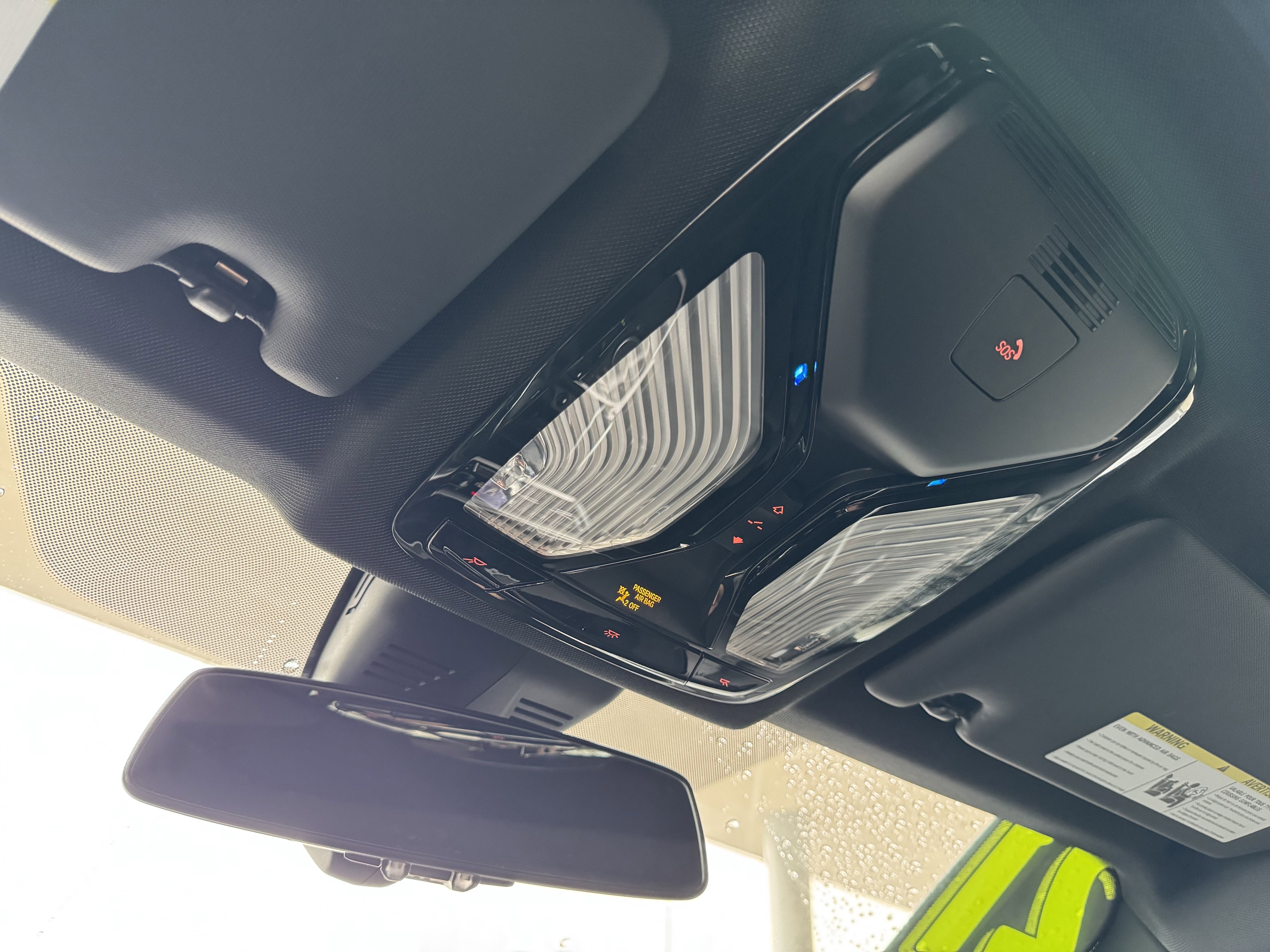 Used 2021 BMW 330e w/ M Sport Package image 28