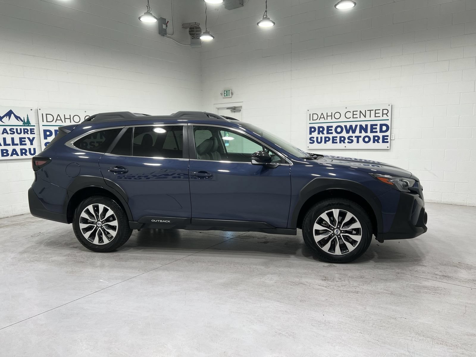 Certified 2025 Subaru Outback Limited XT w/ Tech Package 2 AWD/4WD image 9