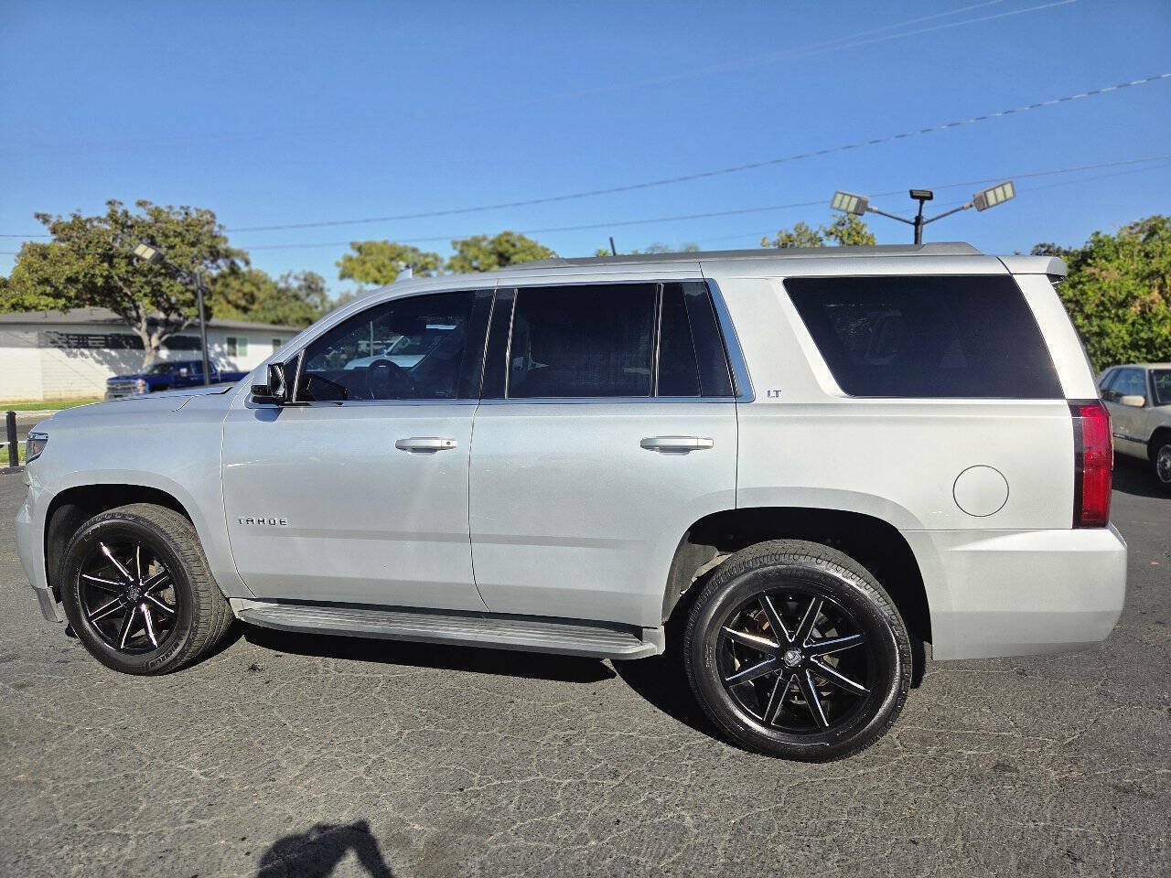 Used 2017 Chevrolet Tahoe LT AWD/4WD image 16