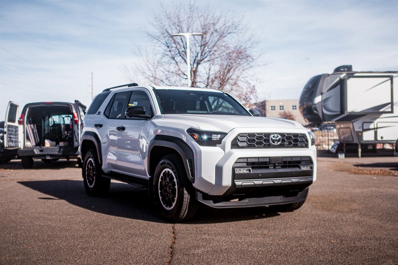 Used 2025 Toyota 4Runner TRD Off-Road Premium image 1