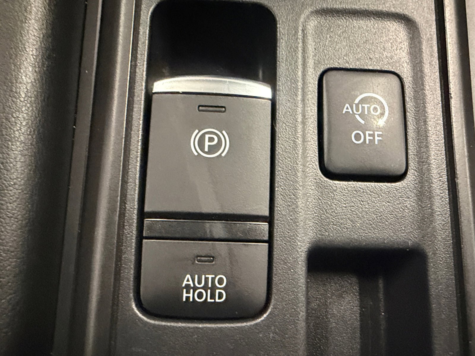 Used 2023 Nissan Pathfinder S FWD image 31