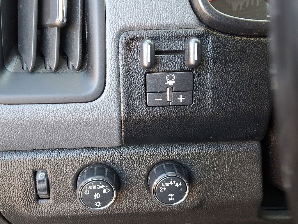 Used 2018 Chevrolet Colorado Z71 image 26