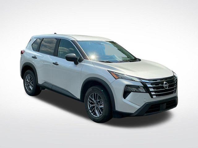 Used 2024 Nissan Rogue S AWD/4WD image 9