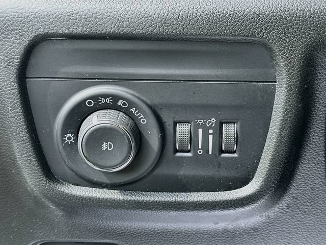 Used 2023 Jeep Grand Cherokee L Overland AWD/4WD image 11