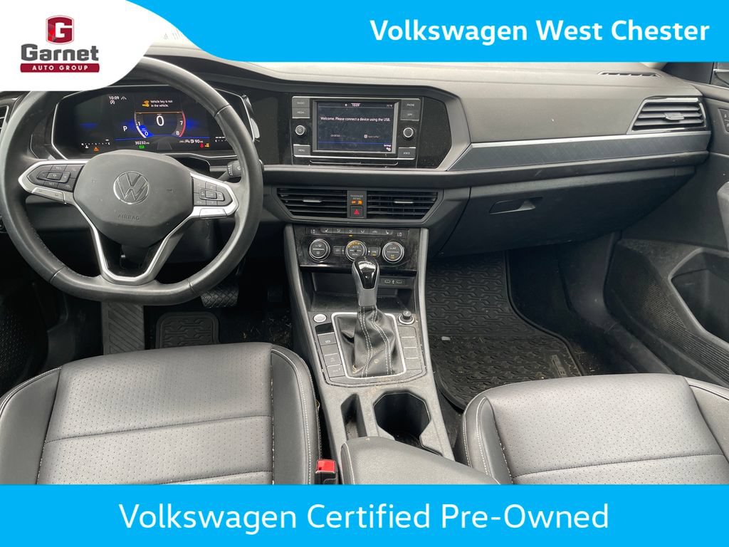 Certified 2024 Volkswagen Jetta SE w/ Panoramic Sunroof Package FWD image 14