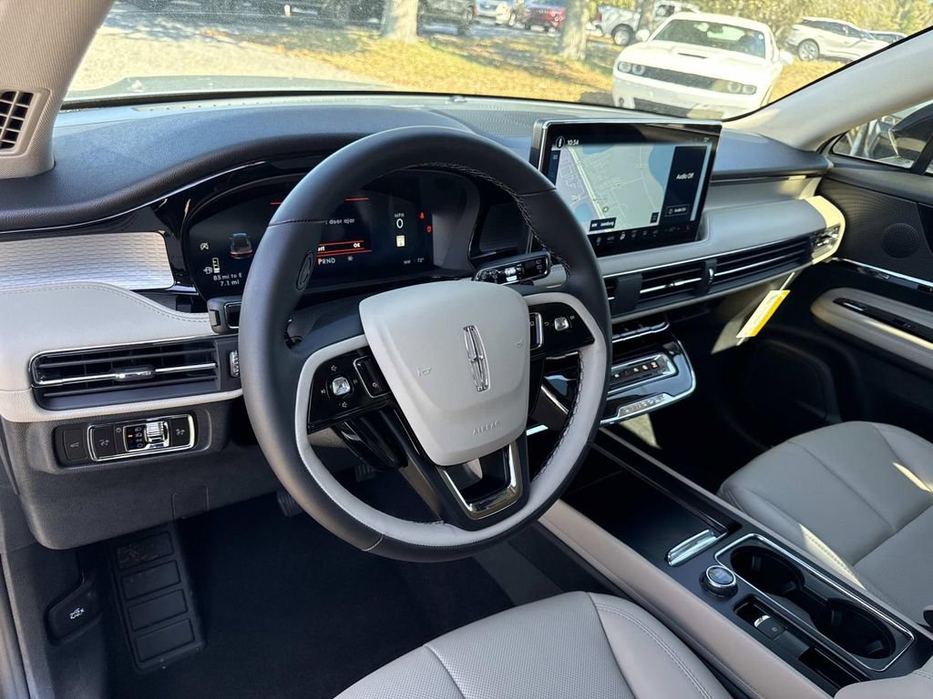 New 2026 Lincoln Corsair Premiere image 33