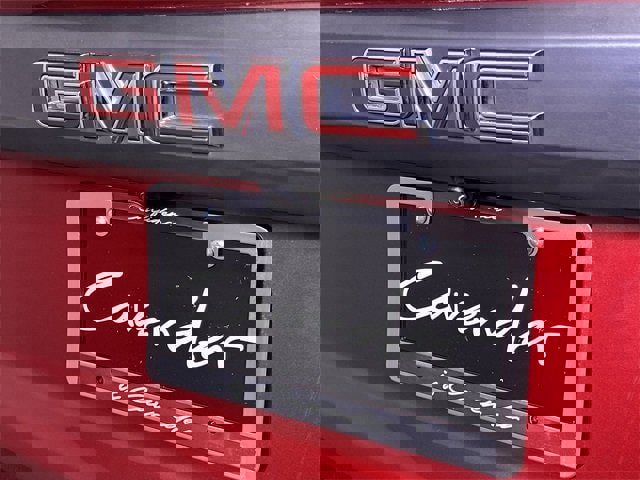 Used 2024 GMC Yukon AT4 w/ Technology Package image 33