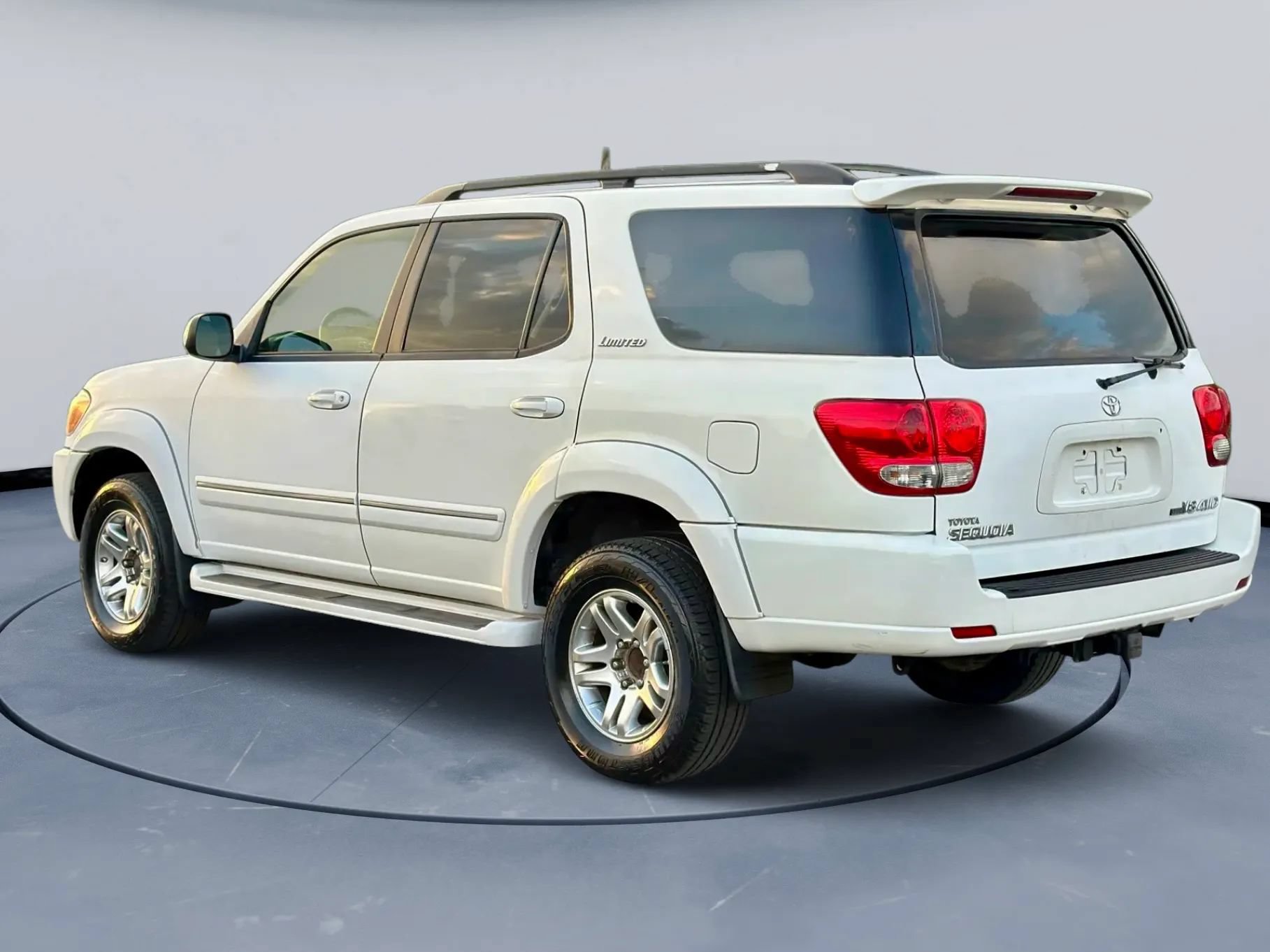 Used 2006 Toyota Sequoia Limited AWD/4WD image 4