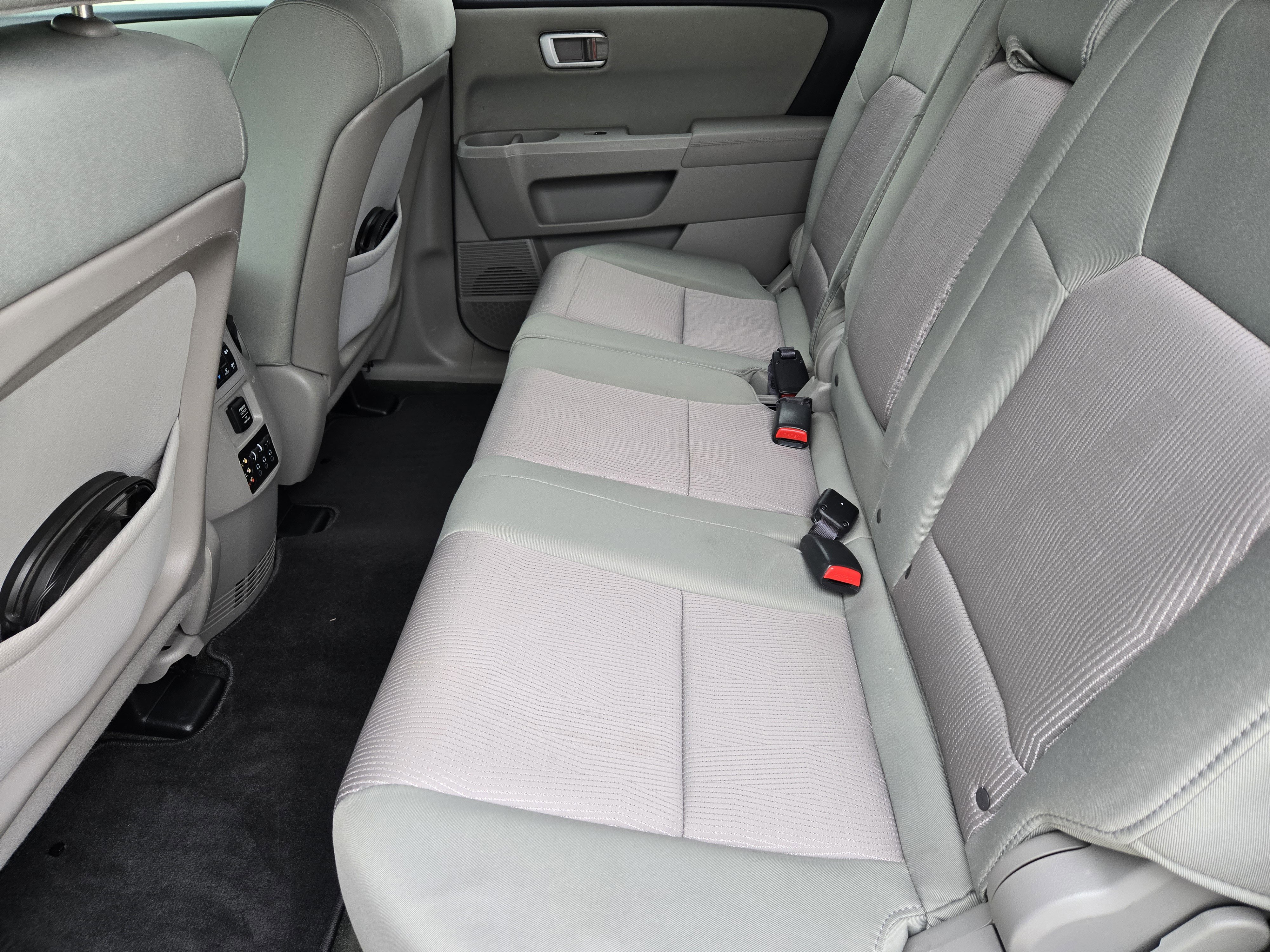 Used 2015 Honda Pilot SE image 25