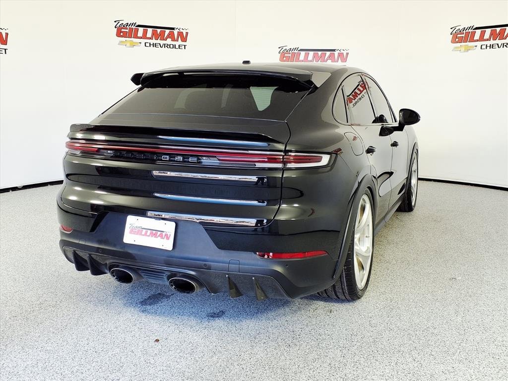 Used 2024 Porsche Cayenne Turbo GT image 7