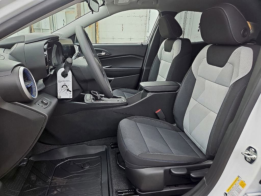 New 2026 Chevrolet Trax LS image 12