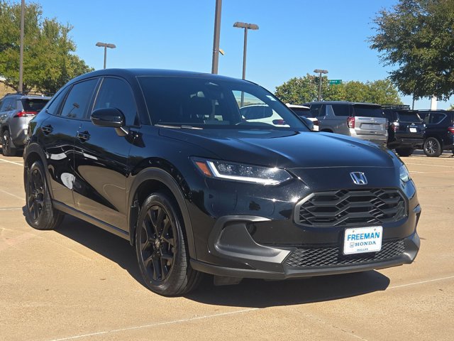 Used 2025 Honda HR-V Sport image 3