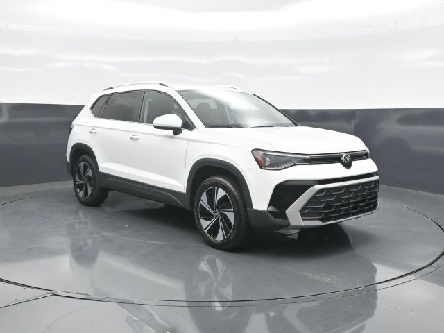 Used 2025 Volkswagen Taos SE
