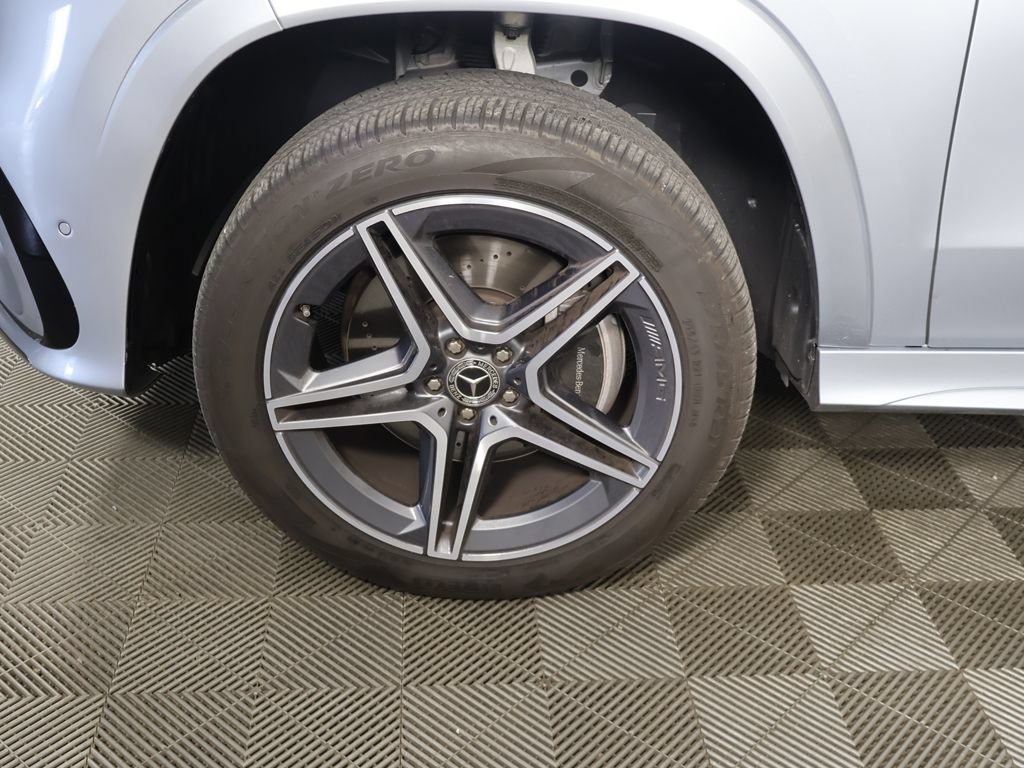 Used 2025 Mercedes-Benz GLS 450 4MATIC w/ AMG Line Exterior image 23