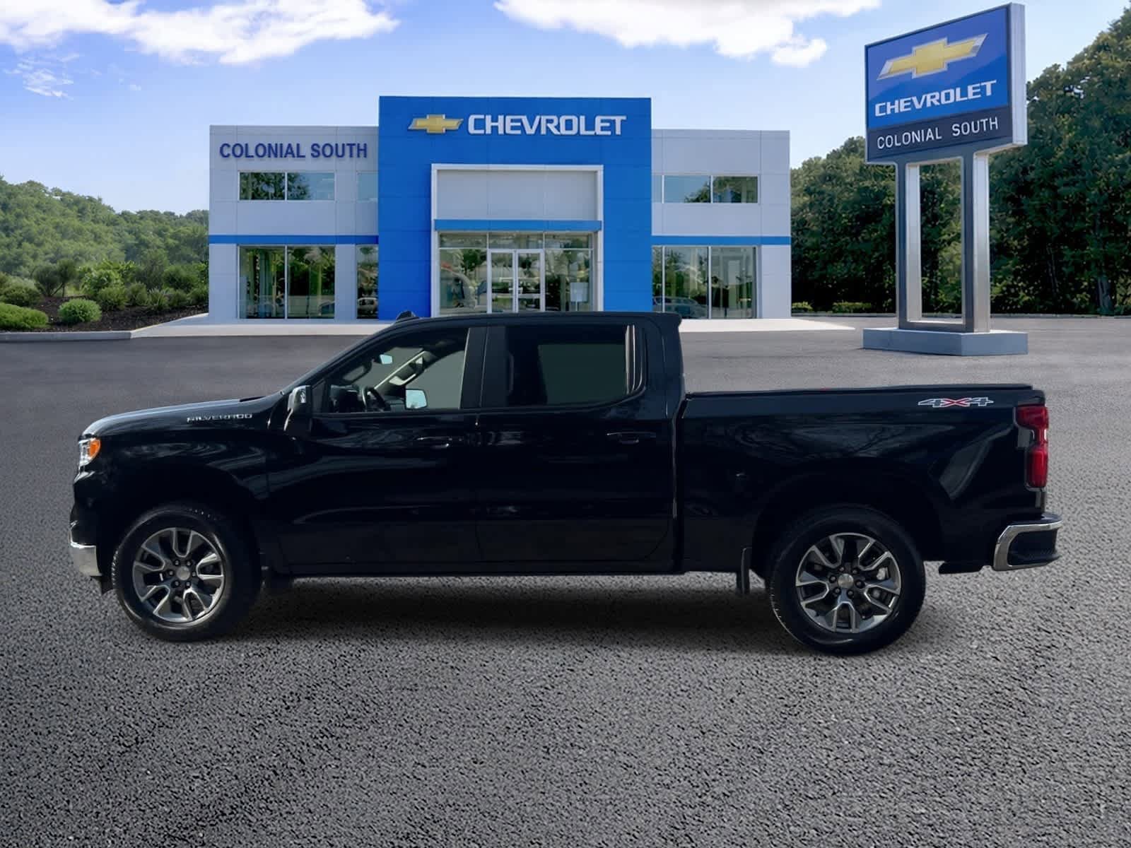 Certified 2024 Chevrolet Silverado 1500 LT AWD/4WD image 3