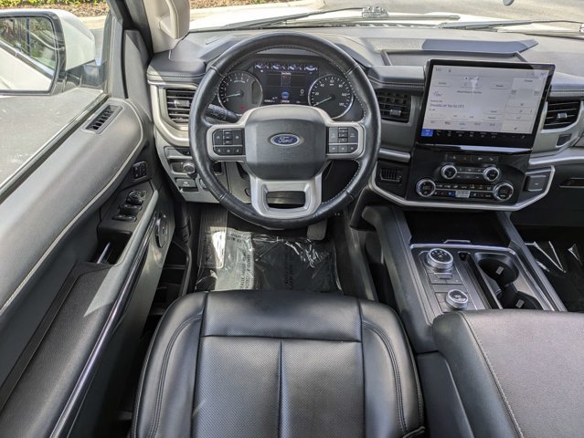 Used 2024 Ford Expedition XLT AWD/4WD image 18