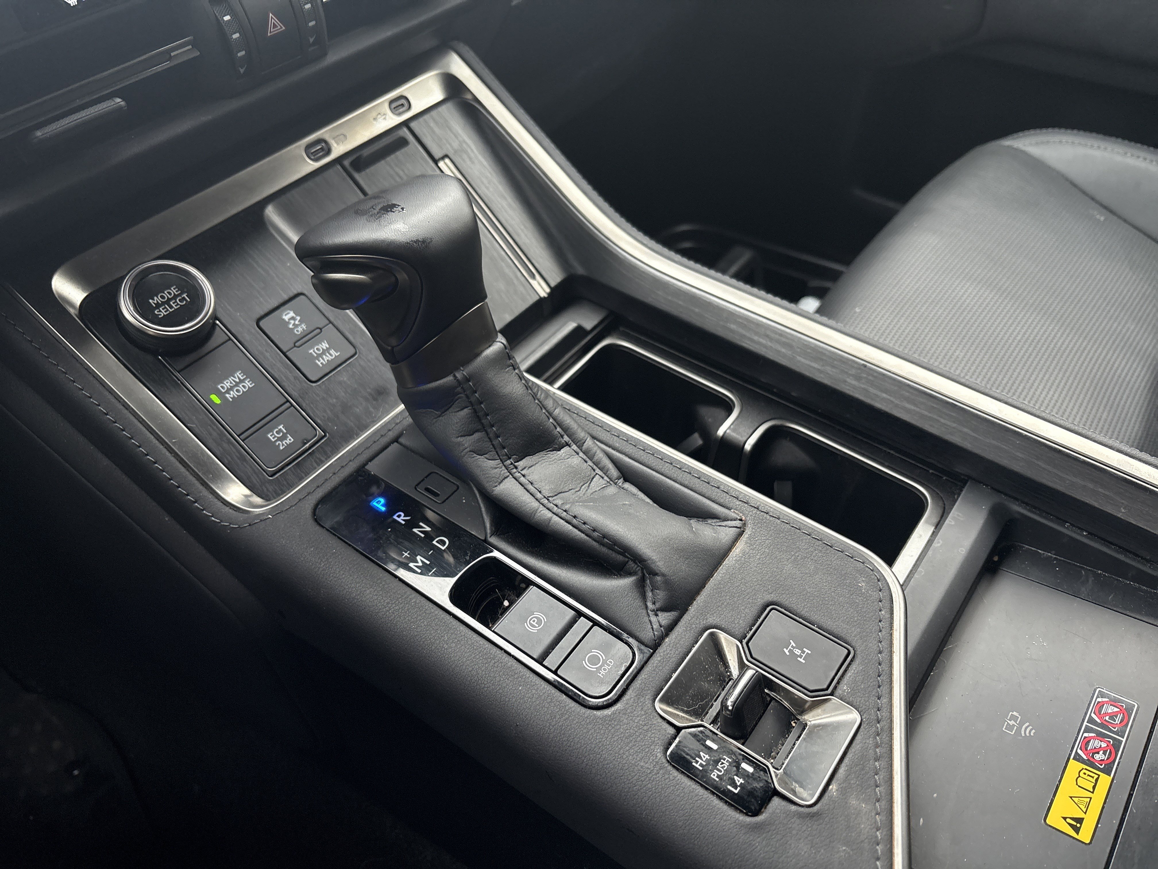 Certified 2024 Lexus GX 550 w/ Accessory Package (31) AWD/4WD image 26