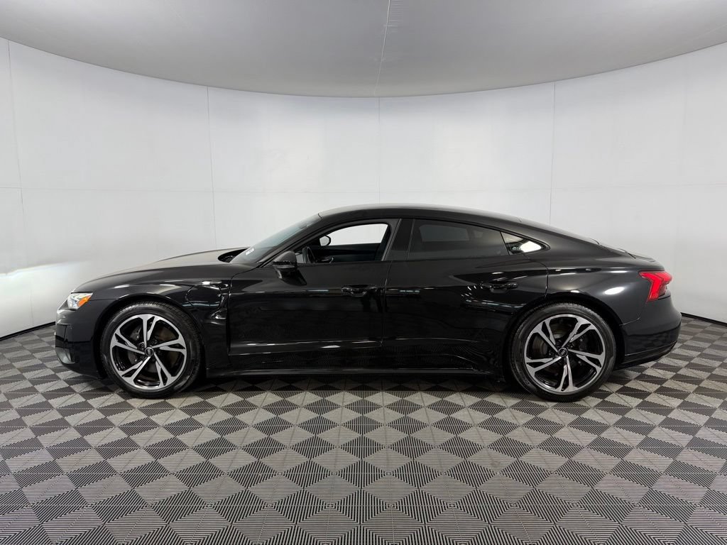 Used 2023 Audi e-tron GT Premium Plus w/ Performance Package AWD/4WD image 11