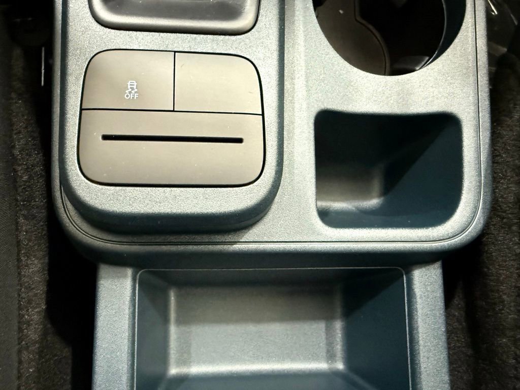 New 2025 Ford Maverick XL image 35