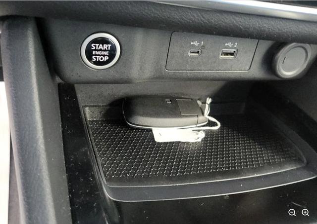 Used 2023 Nissan Rogue S image 6