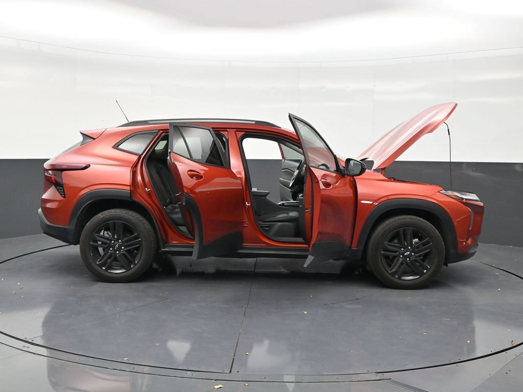 Used 2024 Chevrolet Trax ACTIV w/ Driver Confidence Package FWD image 29