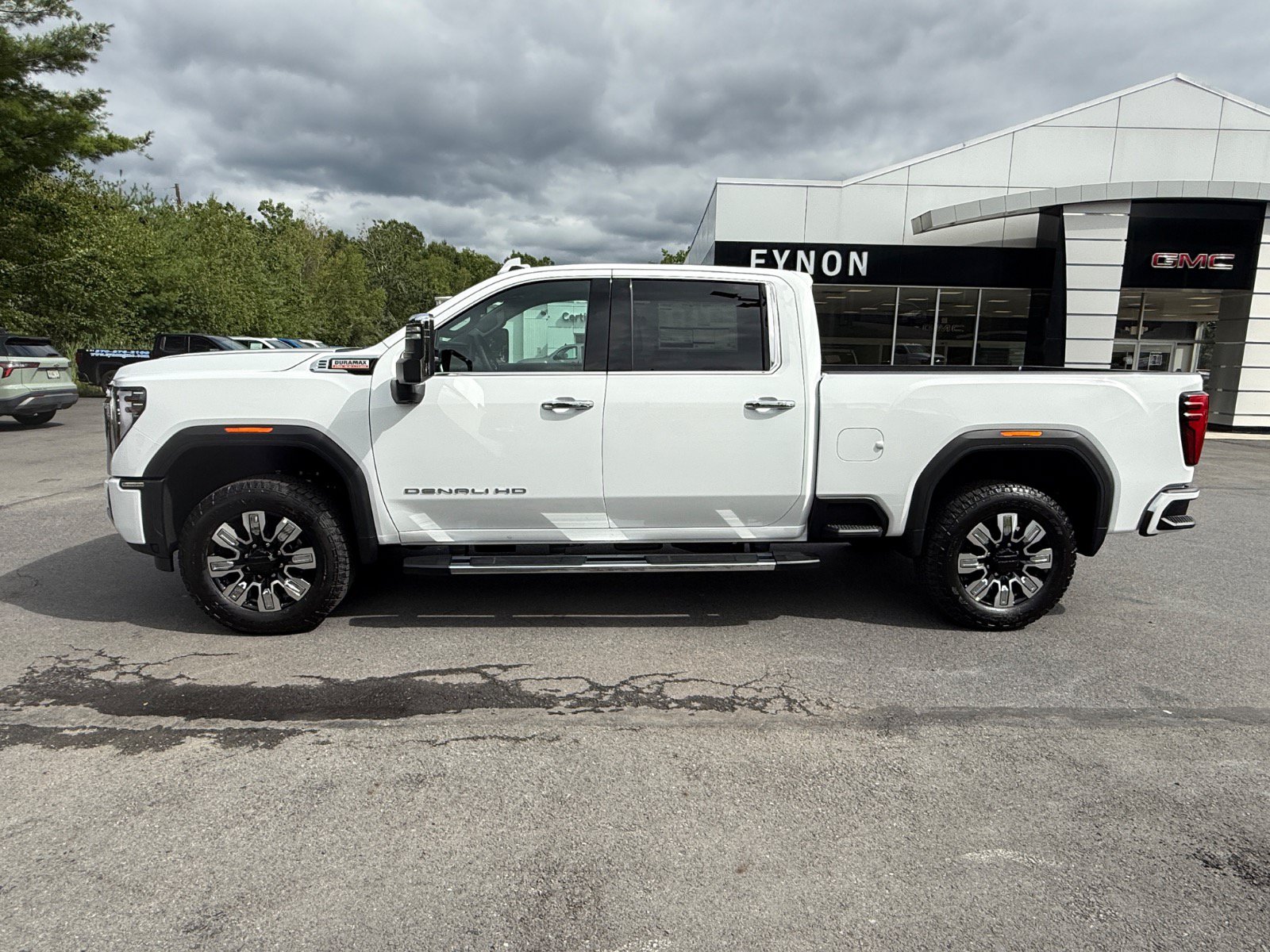 New 2026 GMC Sierra 2500 Denali AWD/4WD image 2